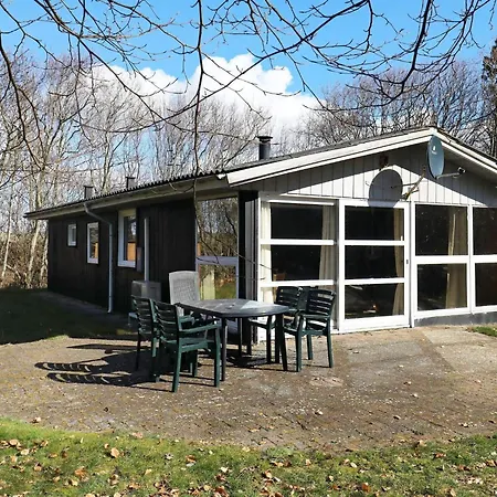 6 Person In Hurup Thy-by Traum *